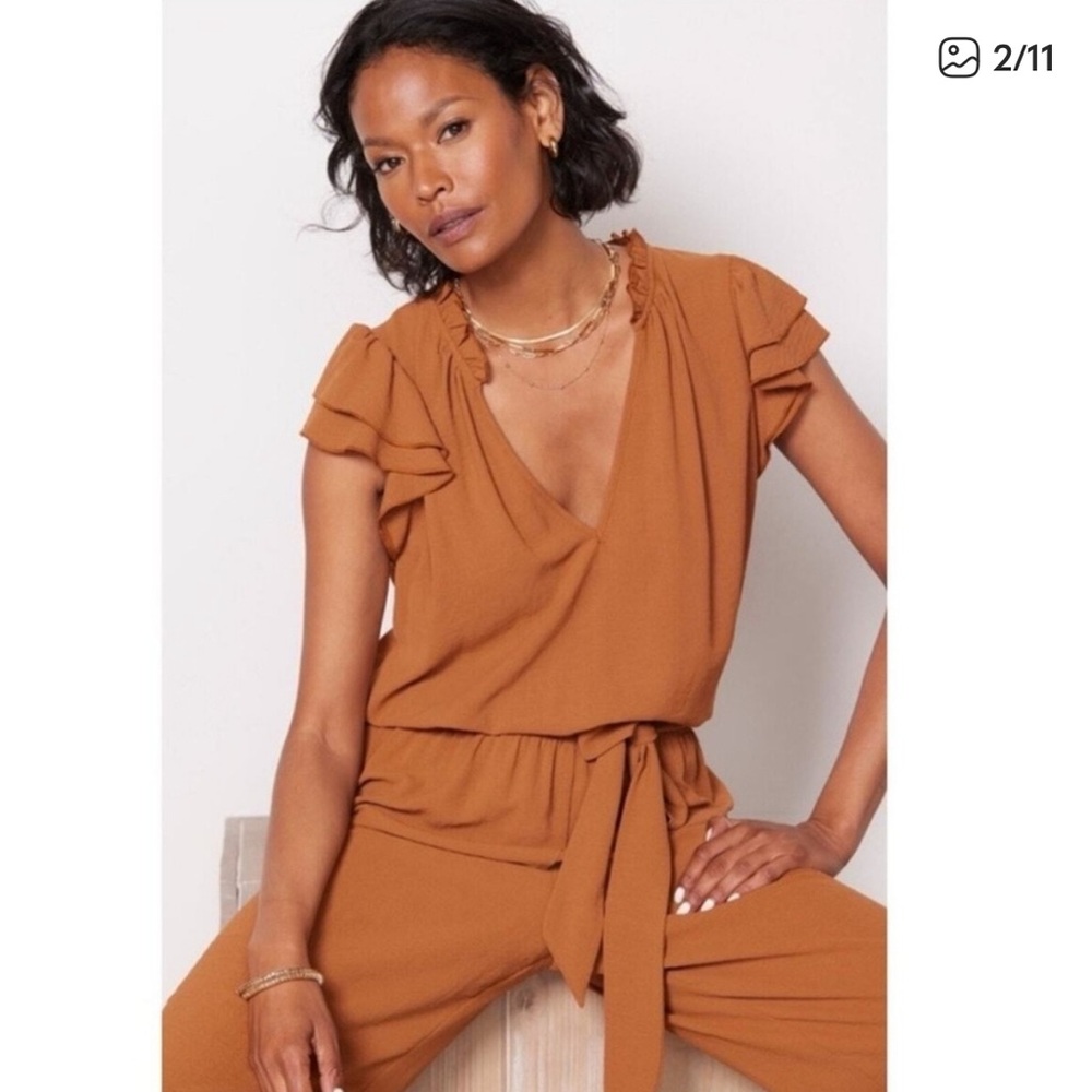 Evereve Terracotta Ruffle Sleeve Romper